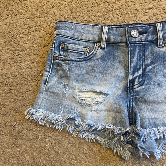 Indigo Rein Blue Denim Distressed Jean Shorts, Size 3 - Picture 3 of 13